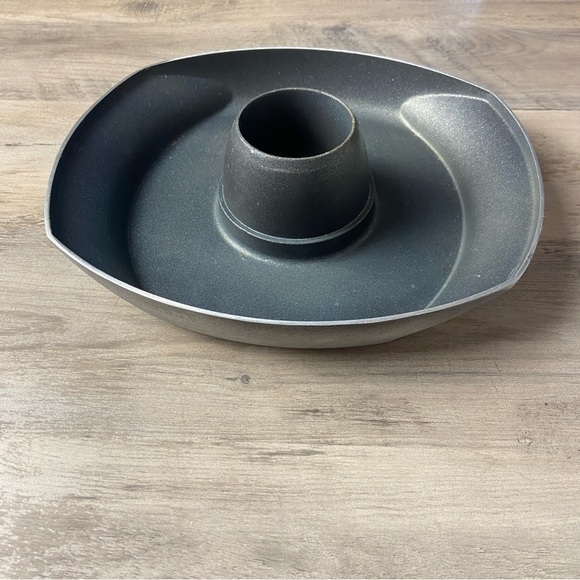 Weber Poultry Roaster For Grill Or Oven 2002 Non Stick - Picture 1 of 9